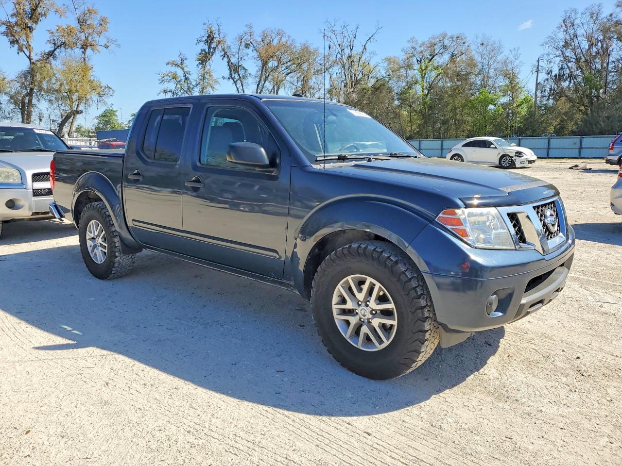 2016 Nissan Frontier SV