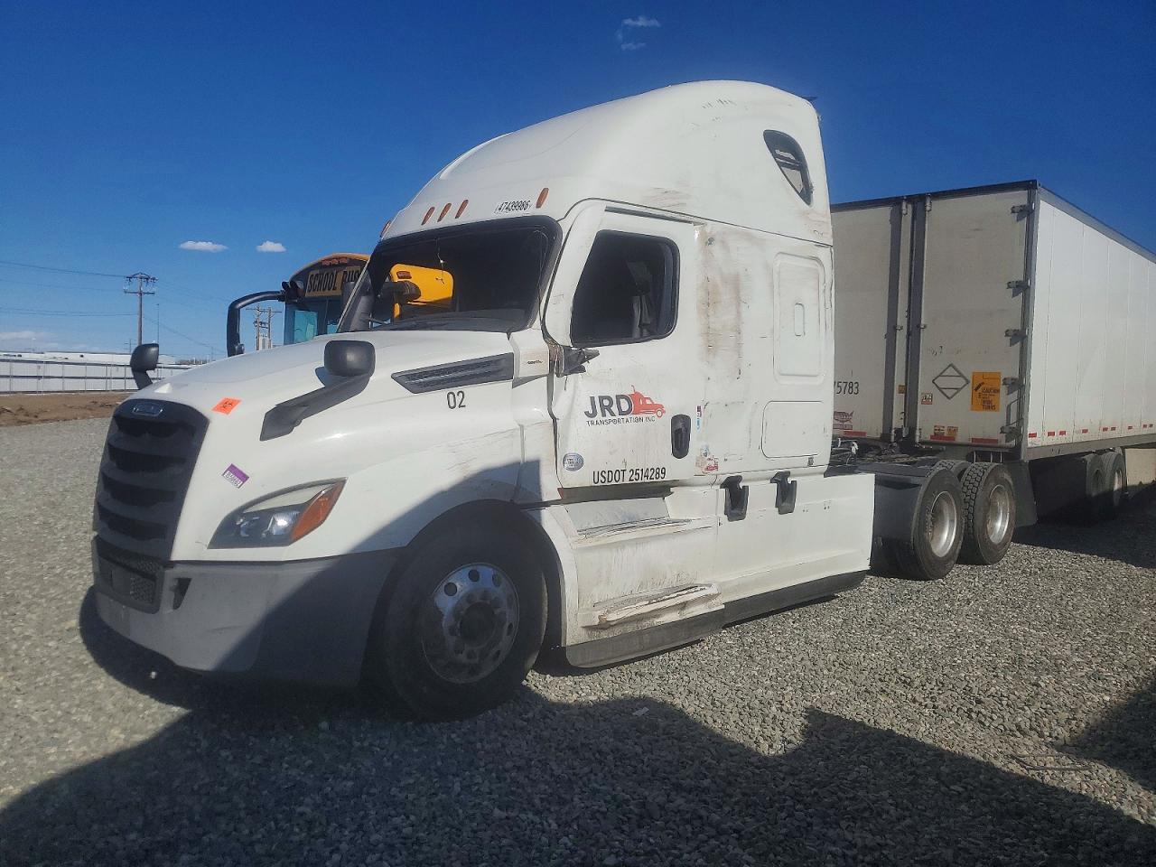 2022 Freigliner 2022 Freightliner Cascadia 126 Semi Truck