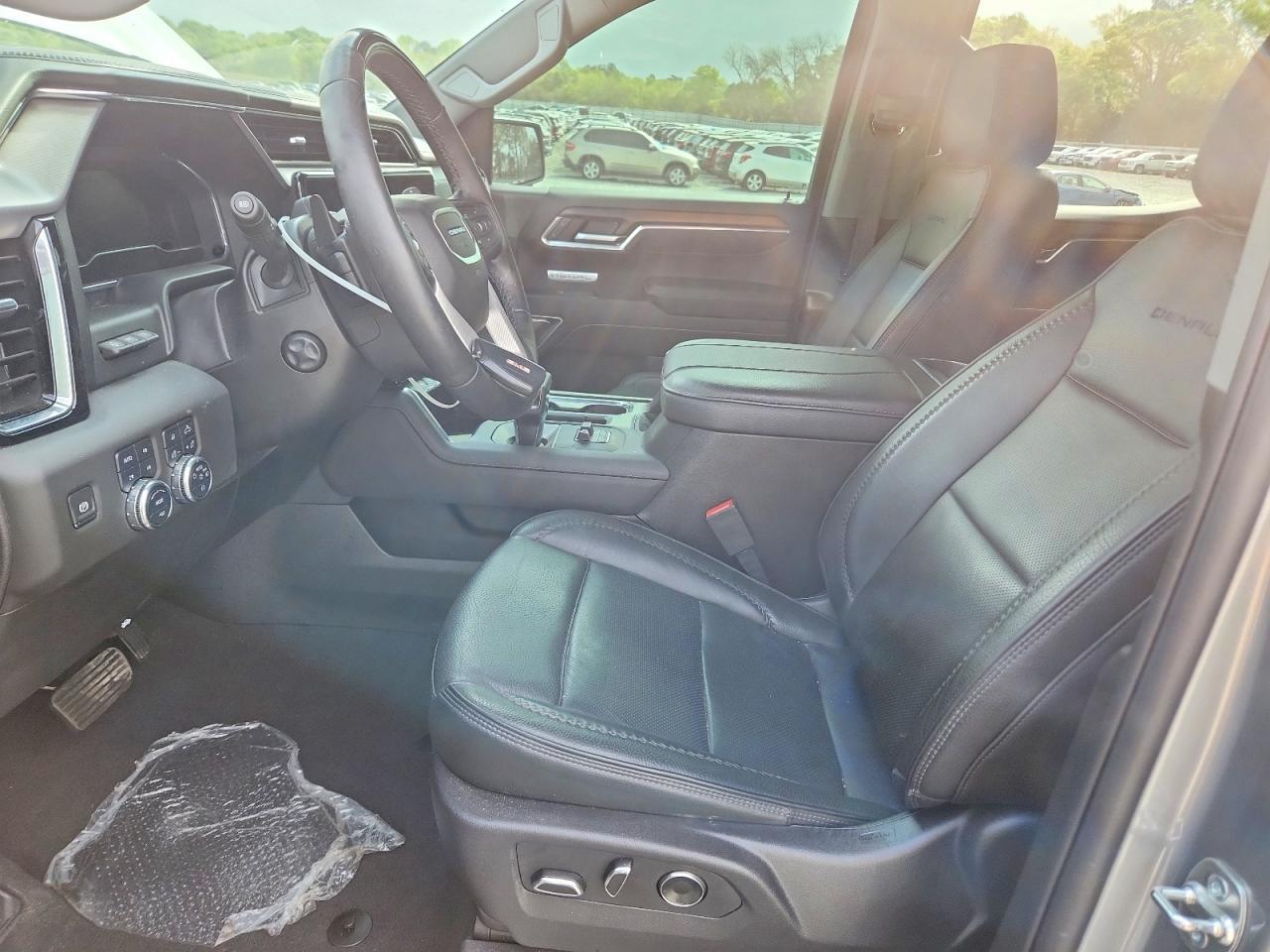 2025 GMC Sierra K1500 Denali