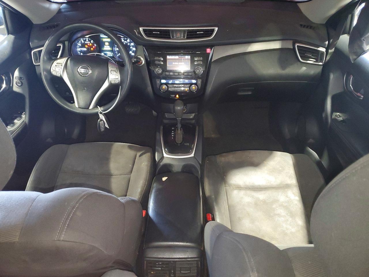 2016 Nissan Rogue sv