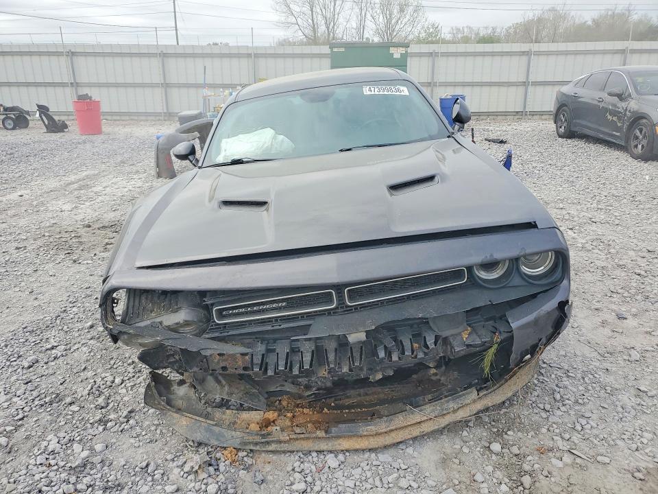 2020 Dodge Challenger sxt