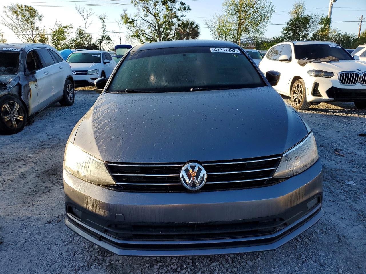 2015 Volkswagen Jetta se