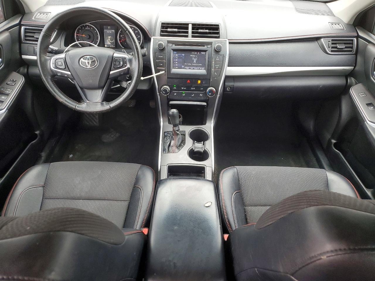 2017 Toyota Camry se