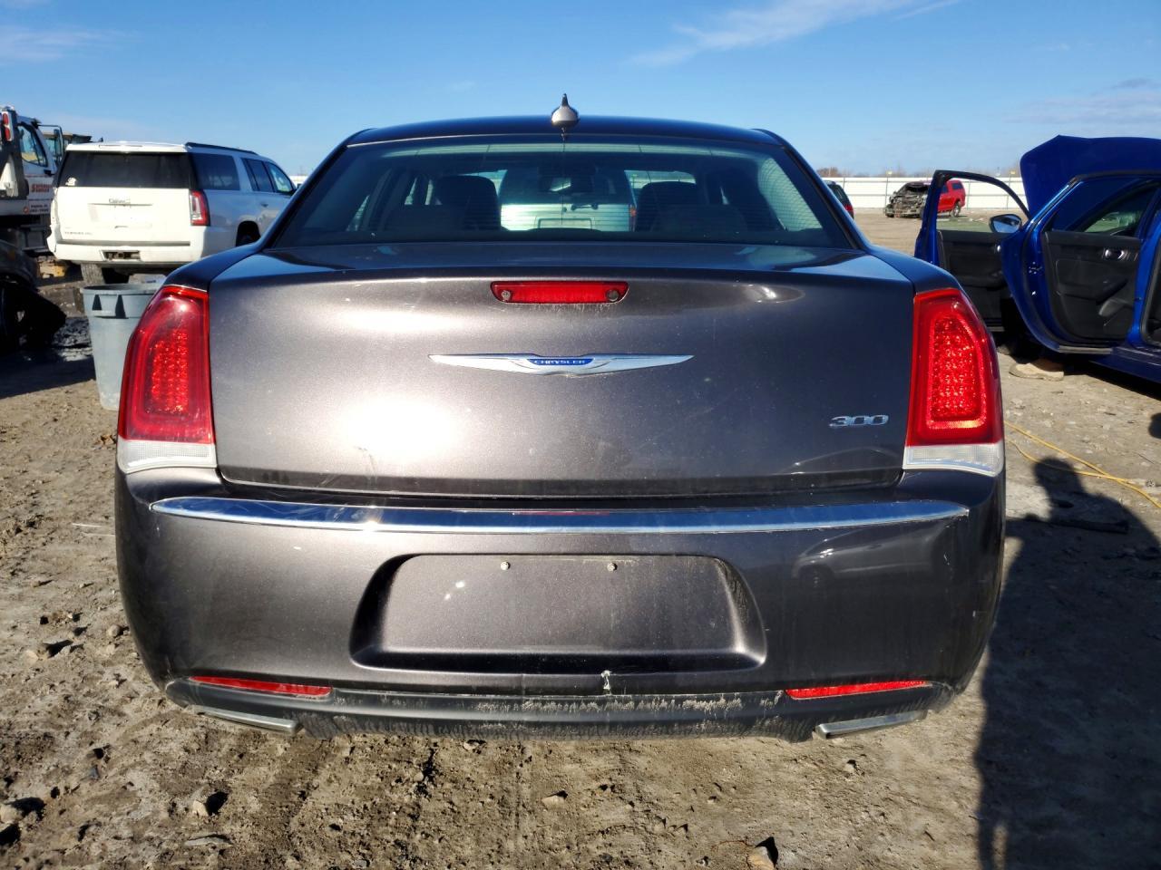 2015 Chrysler 300 Limited