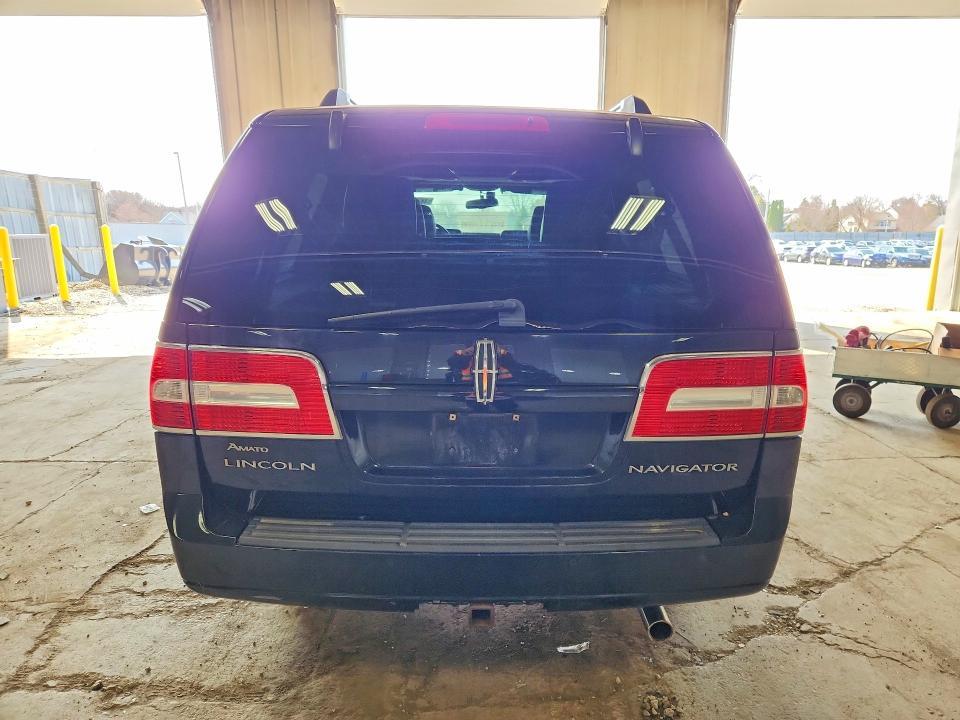 2013 Lincoln Navigator l