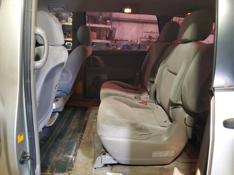 2007 Toyota Sienna ce