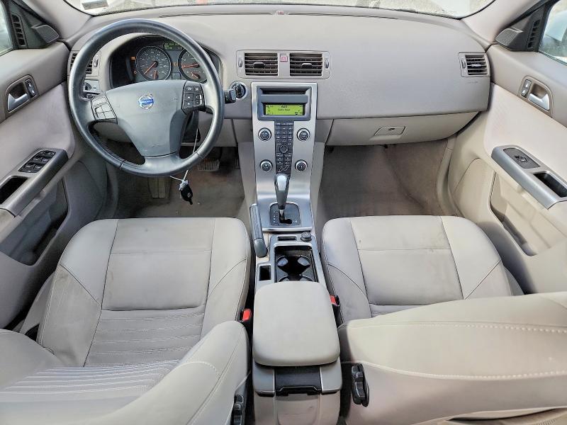 2010 Volvo S40 2.4i