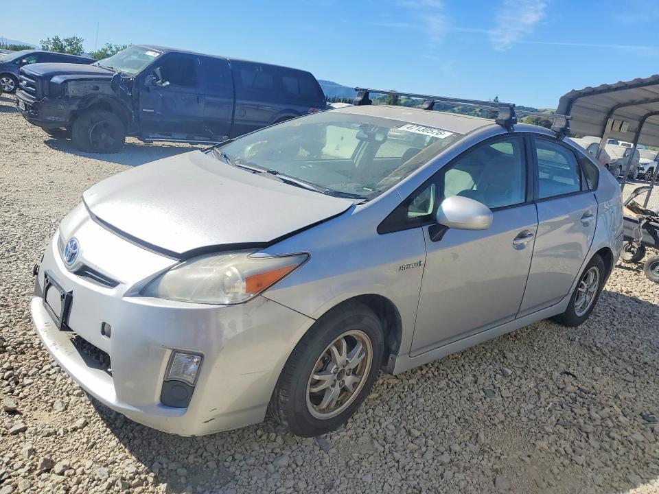 2010 Toyota Prius iii