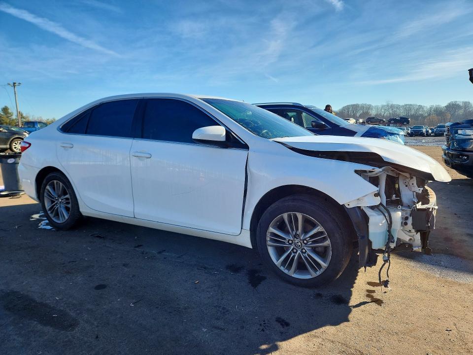 2015 Toyota Camry se