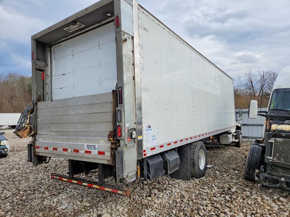 2022 Freightliner Business Class M2 BOX Truck