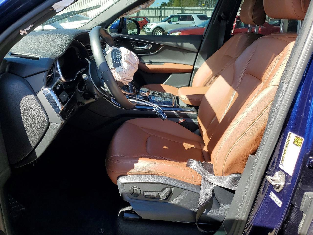 2022 Audi Q7 Premium Plus