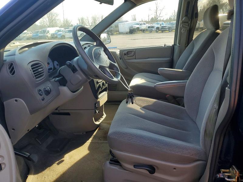 2003 Chrysler Voyager lx