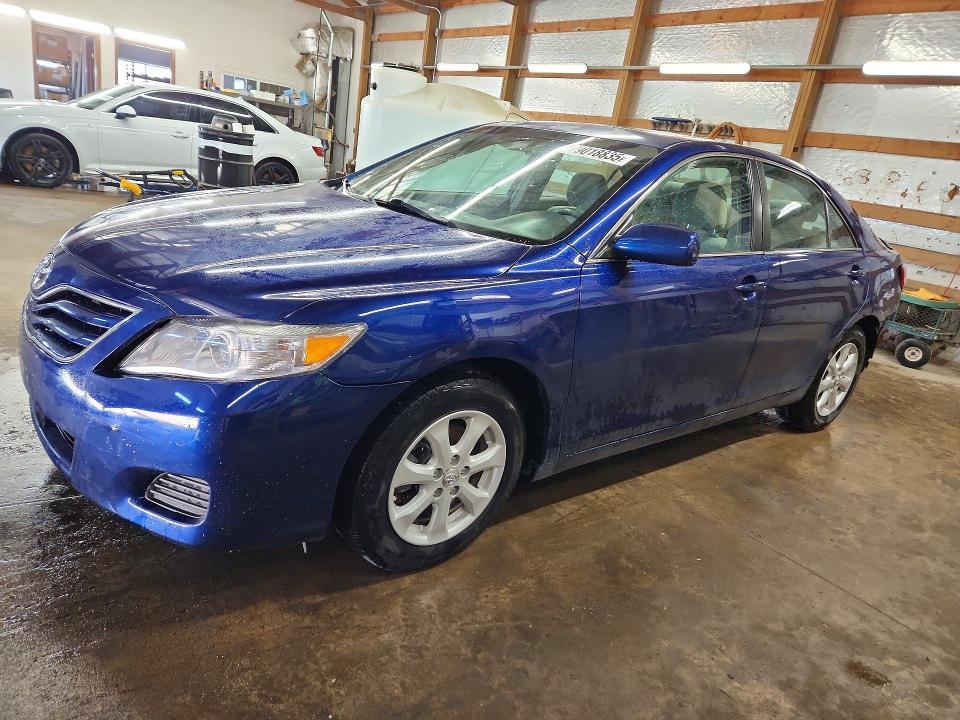 2011 Toyota Camry le