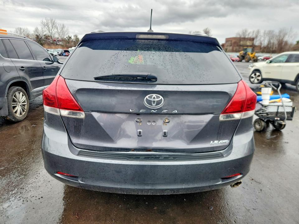 2015 Toyota Venza le