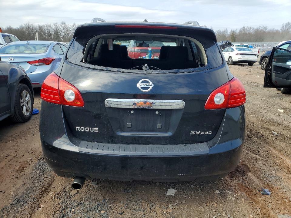 2012 Niss Rogue