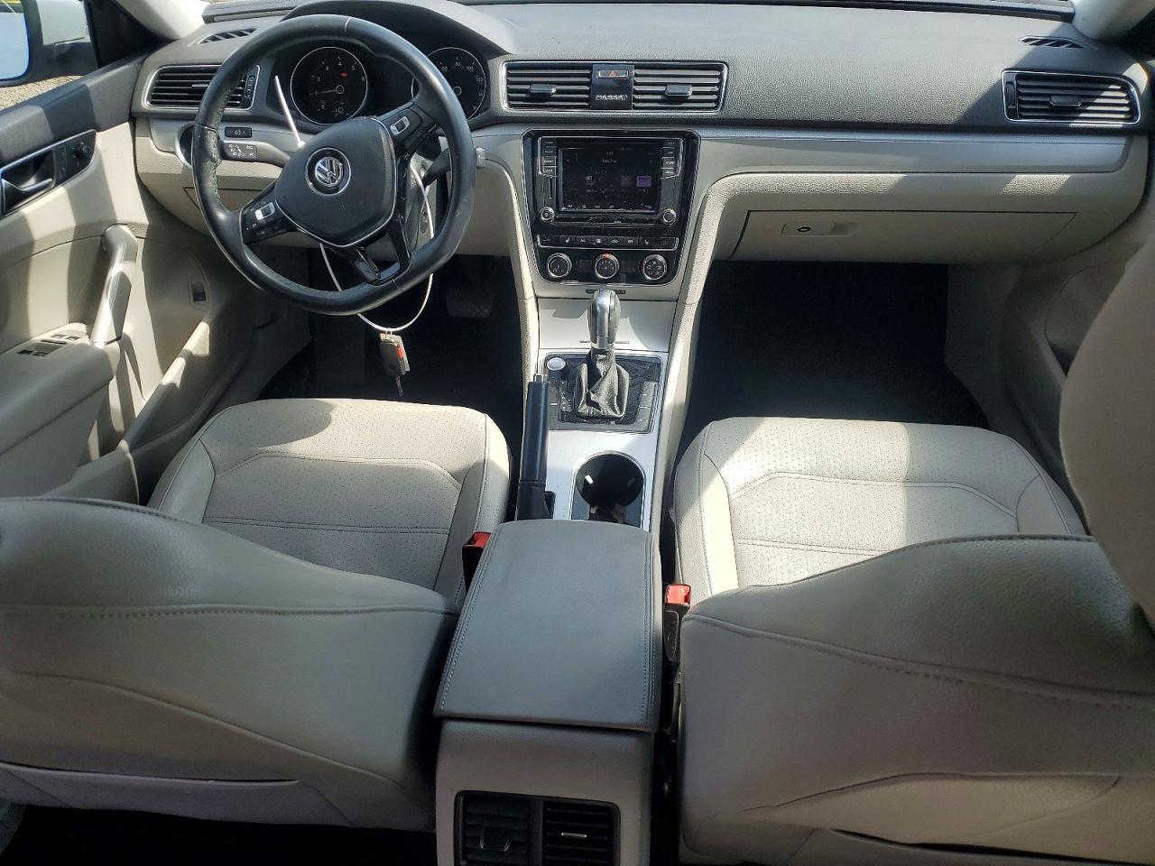 2019 Volkswagen Passat Wolfsburg