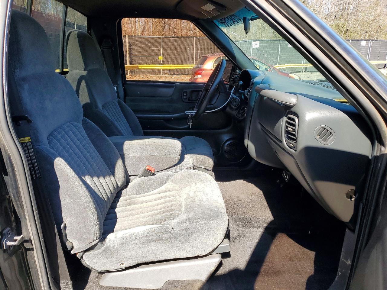 2000 Chevrolet S Truck S10