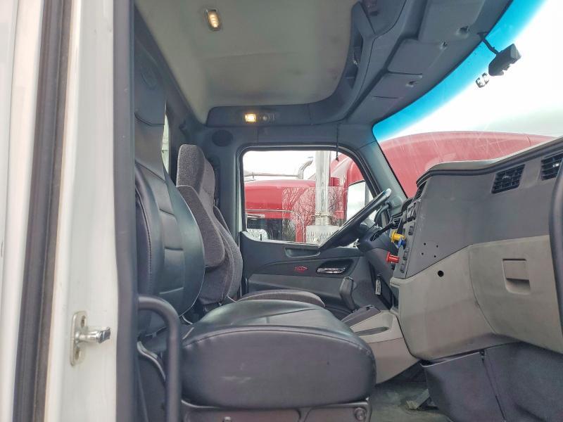 2016 Peterbilt 579 Semi Truck