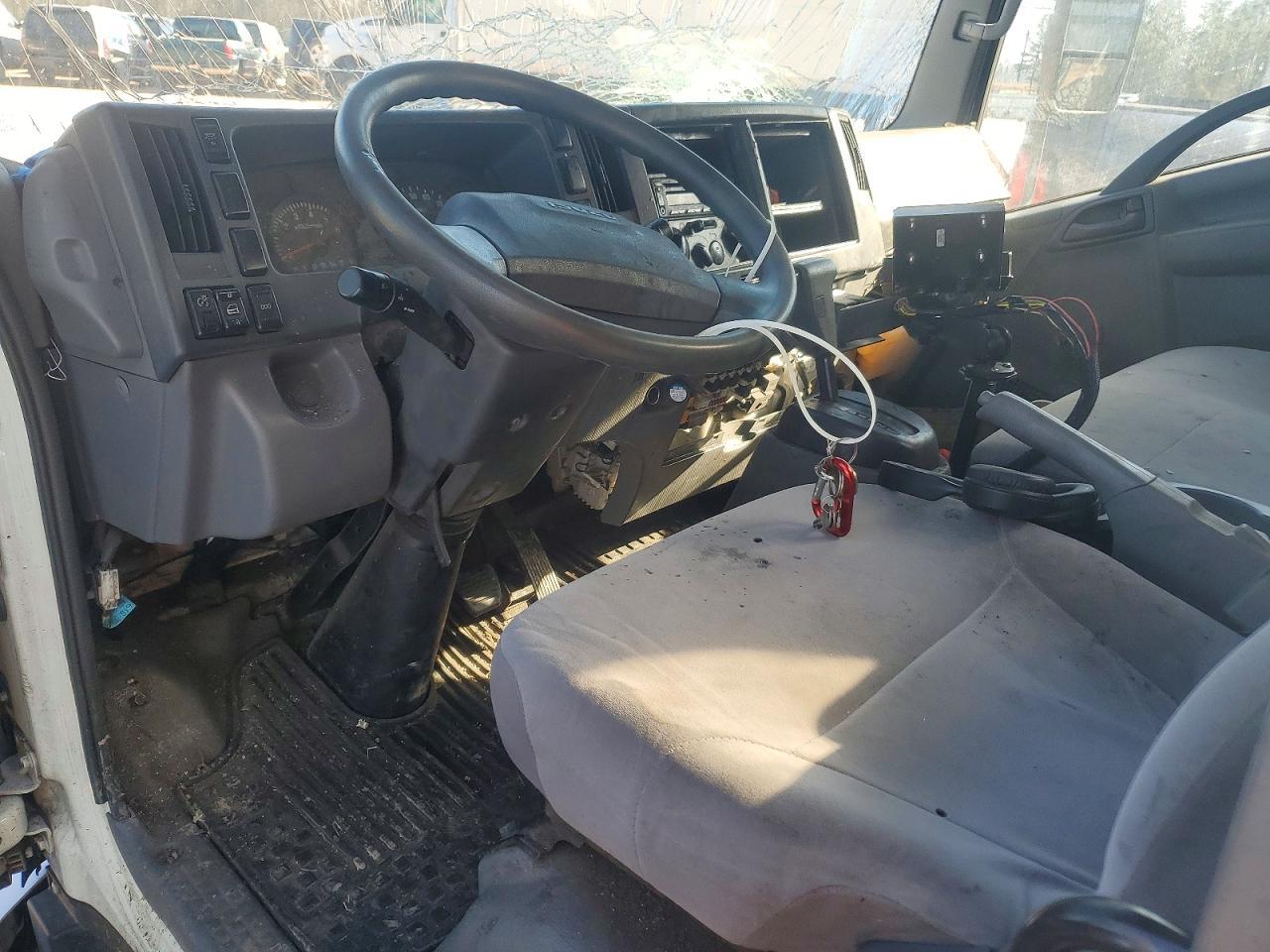 2022 Isuzu NPR Sweeper Truck