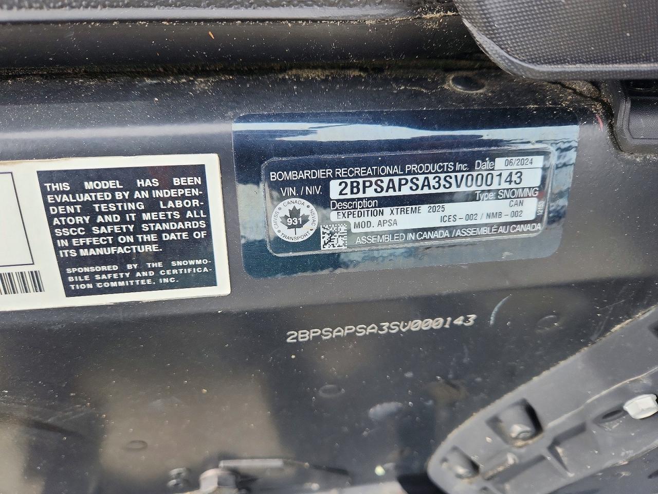 2025 Skidoo Snowmobile