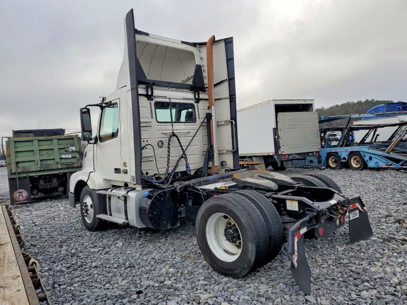 2017 Volvo VNL Semi Truck