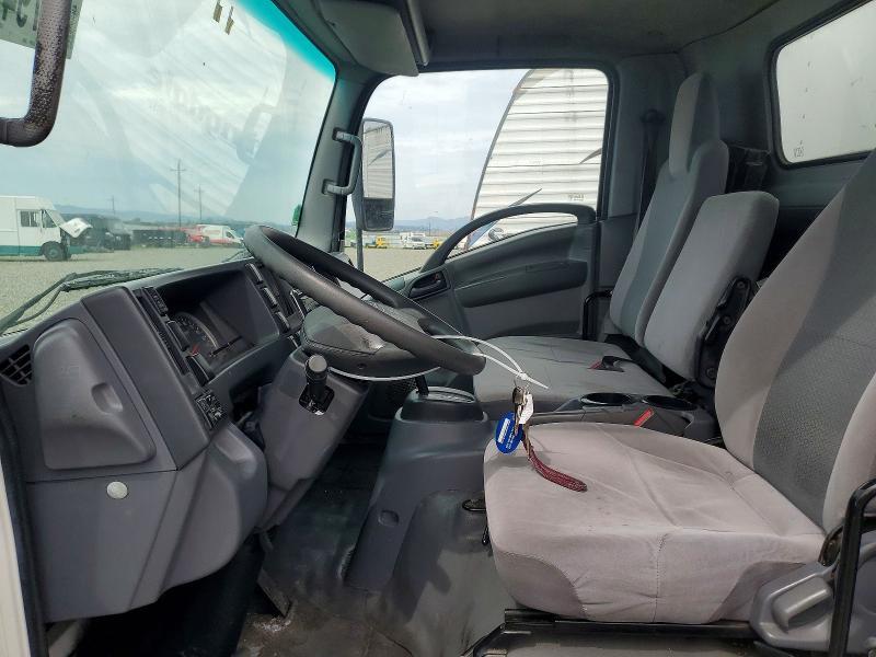 2016 Isuzu NPR HD BOX Truck