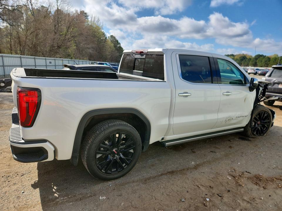 2025 GMC Sierra K1500 Denali