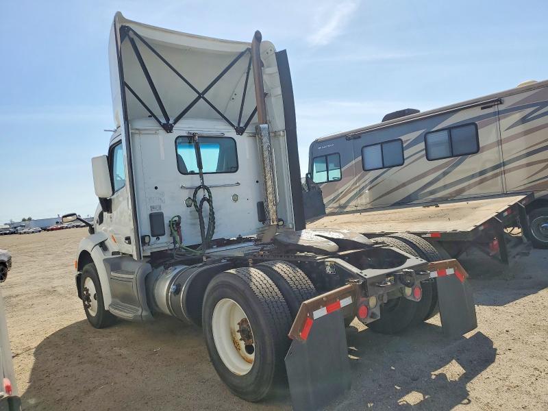 2017 Peterbilt 579 Semi Truck