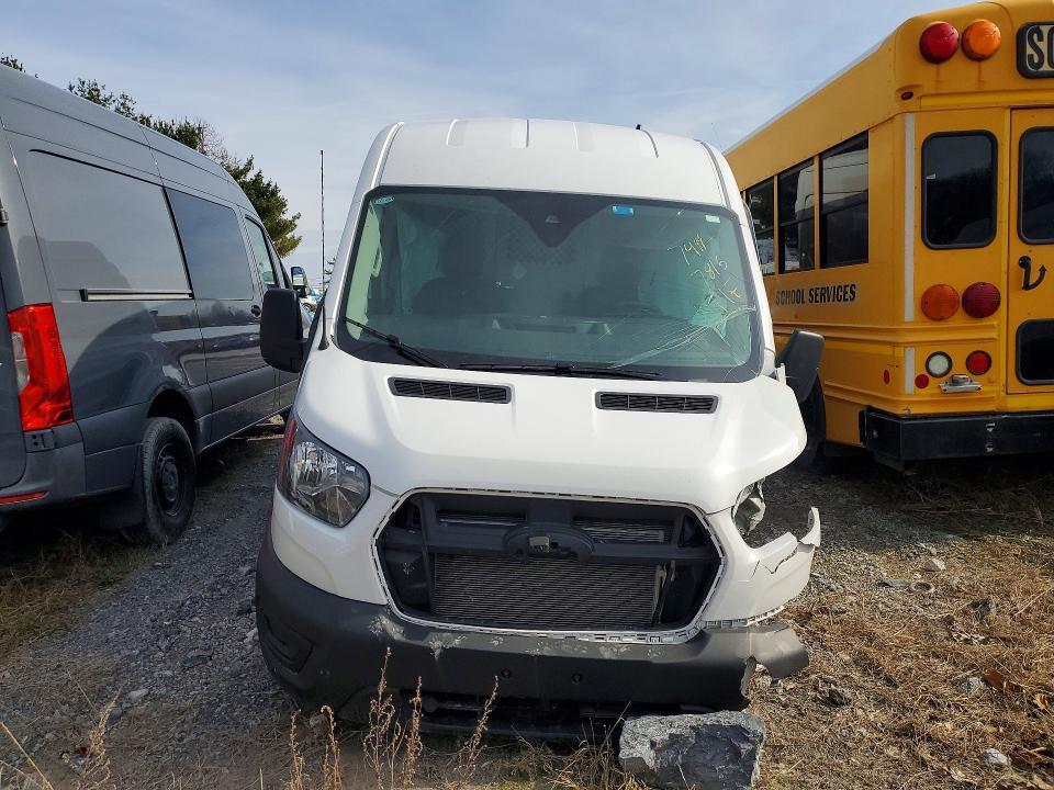 2025 Ford Transit T-150