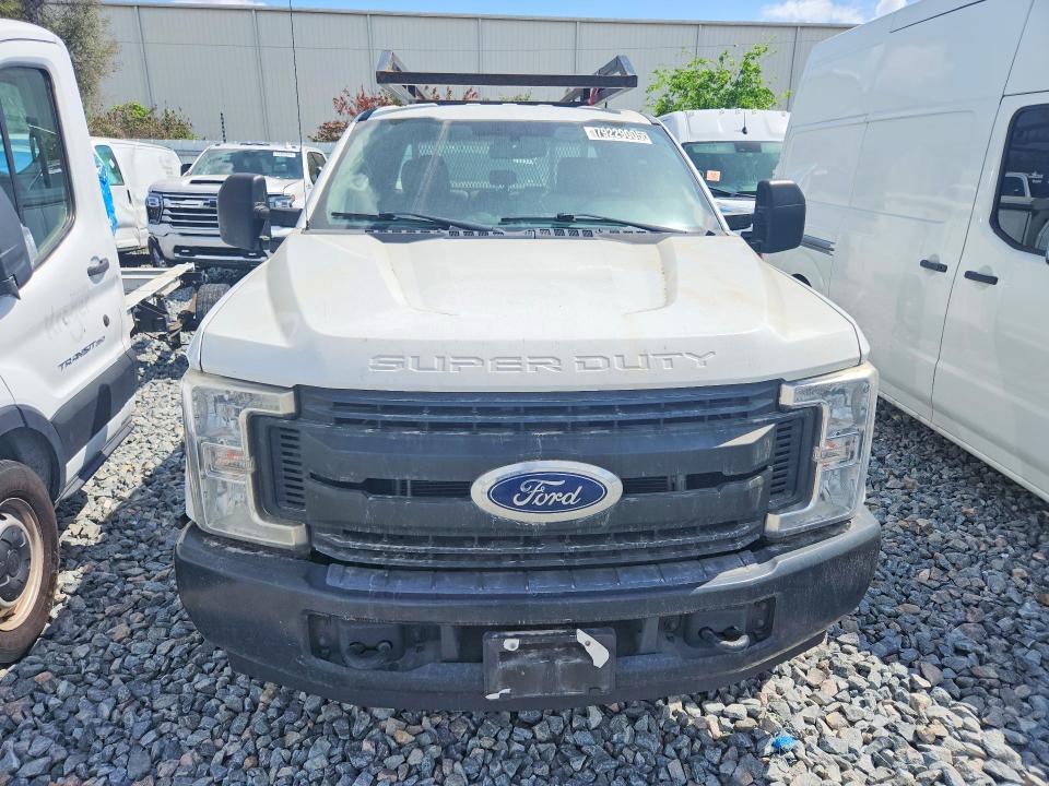 2019 Ford F250 Super Duty Utility / Service Truck