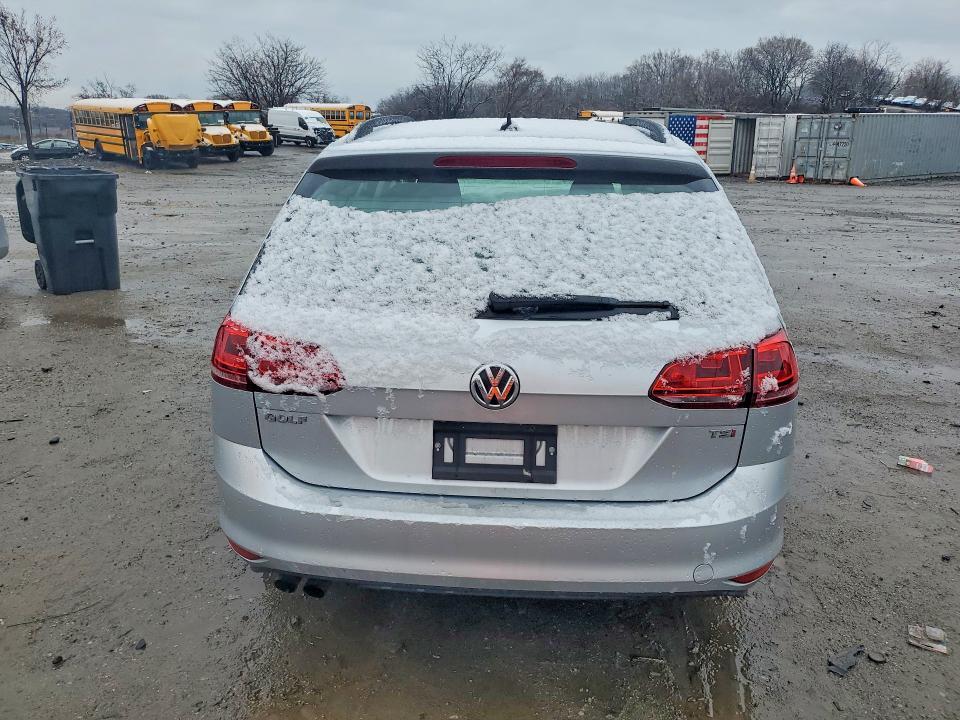 2016 Volkswagen Golf Sportwagen s