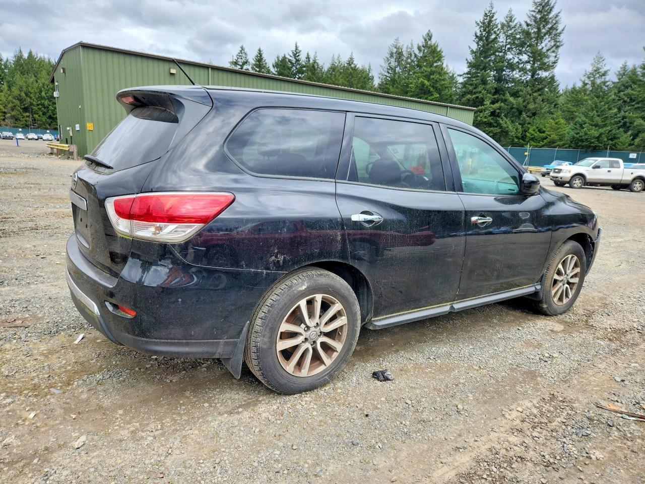 2014 Nissan Pathfinder s