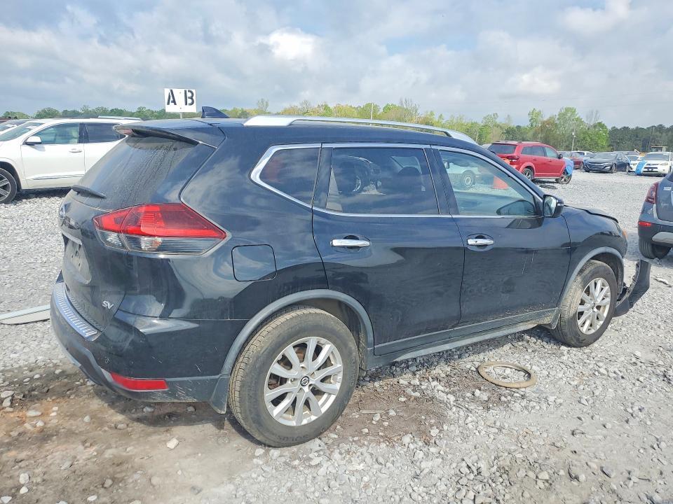 2020 Nissan Rogue sv