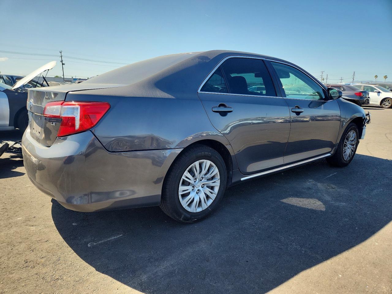 2012 Toyota Camry le