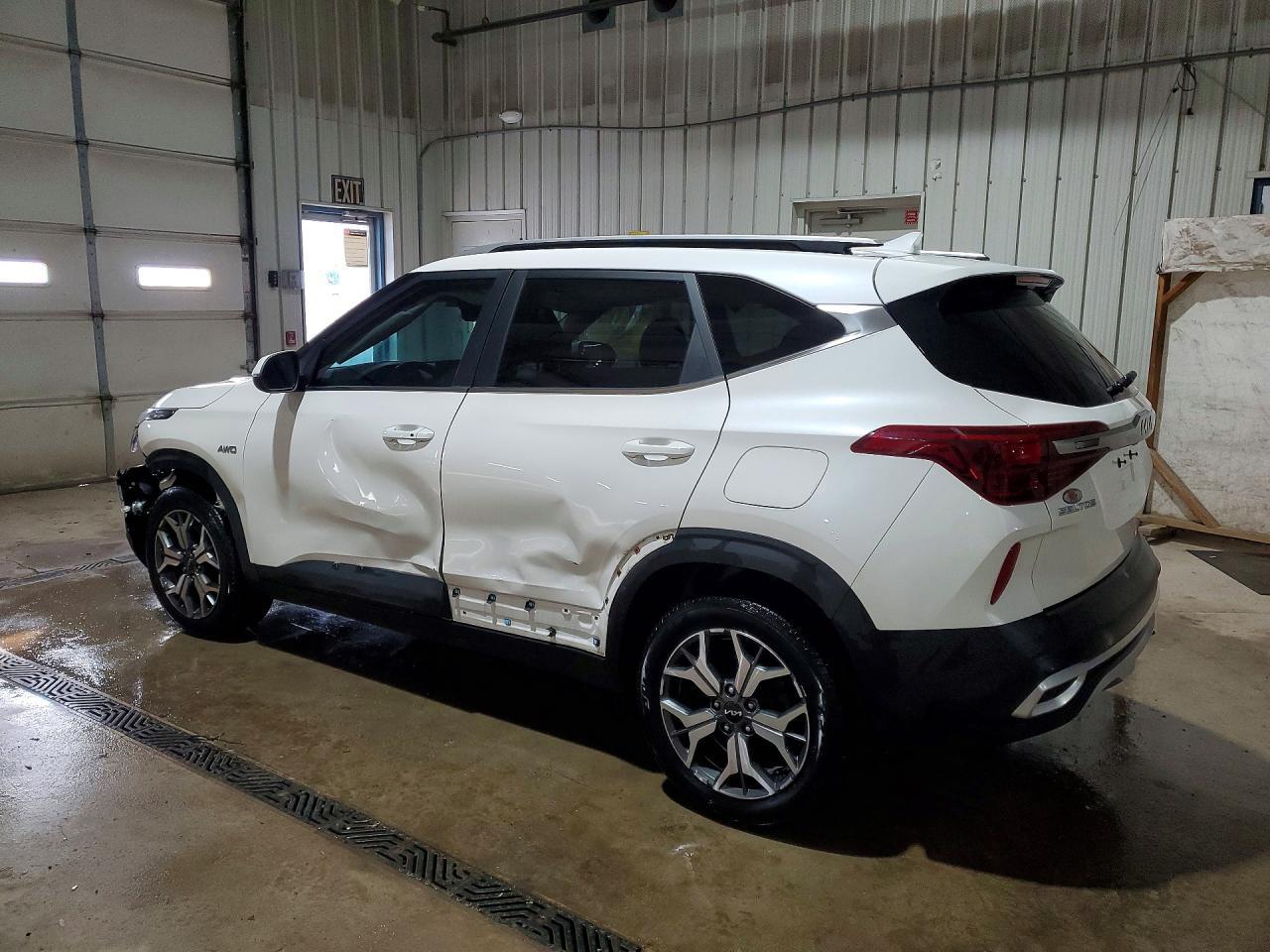 2023 KIA Seltos ex