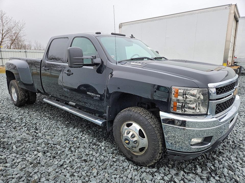 2011 Chevrolet Silverado K3500 ltz