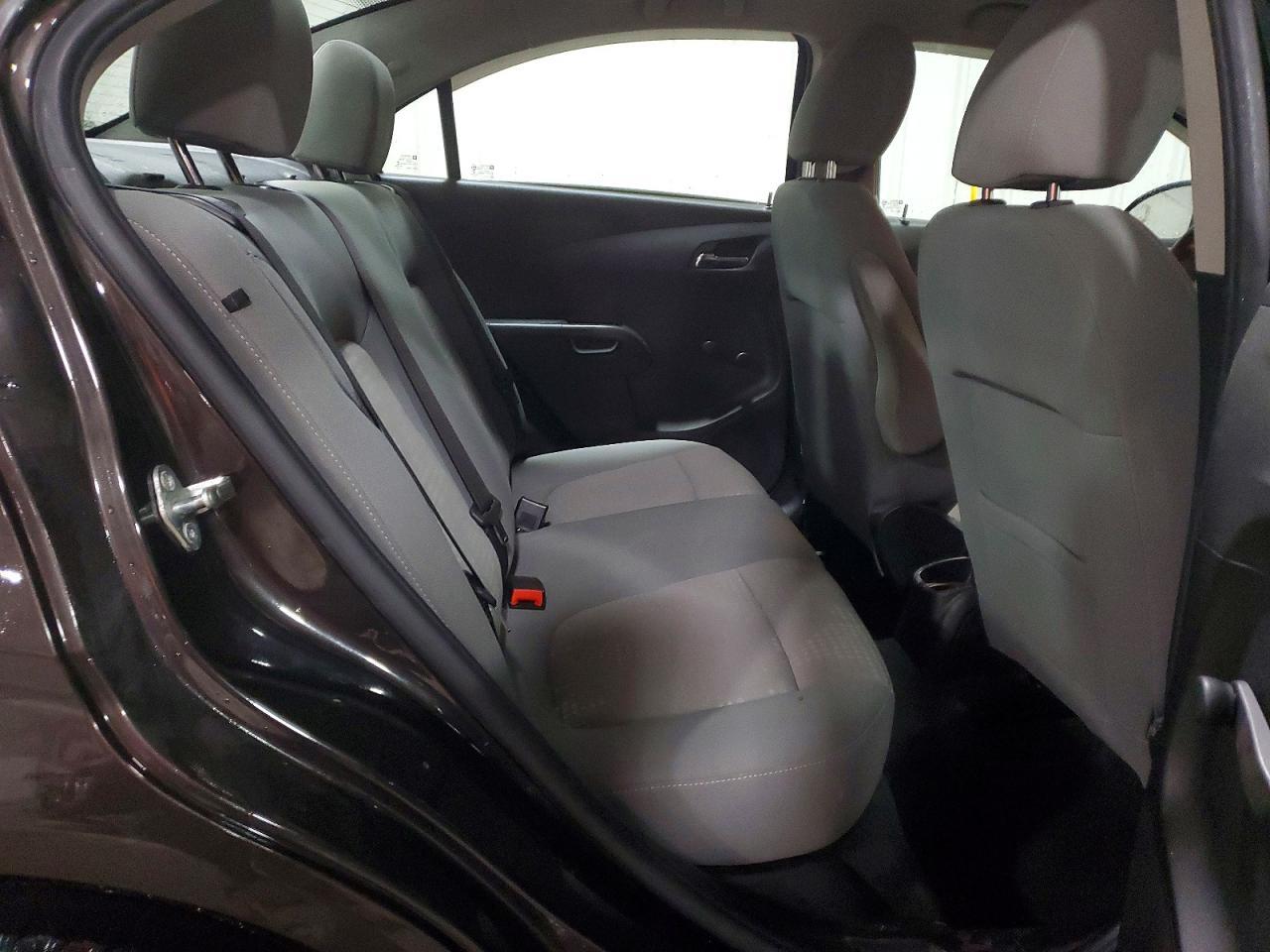 2013 Chevrolet Sonic ls