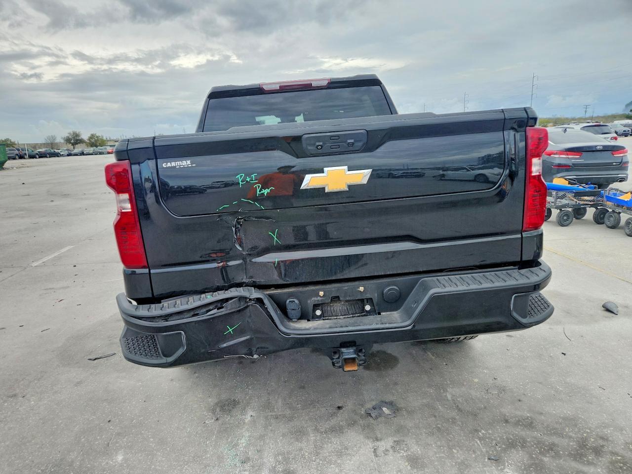 2022 Chevrolet Silverado C1500 Custom