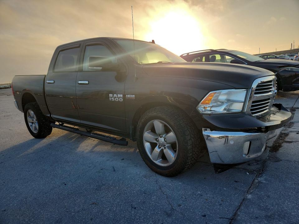 2016 Dodge Ram 1500 slt