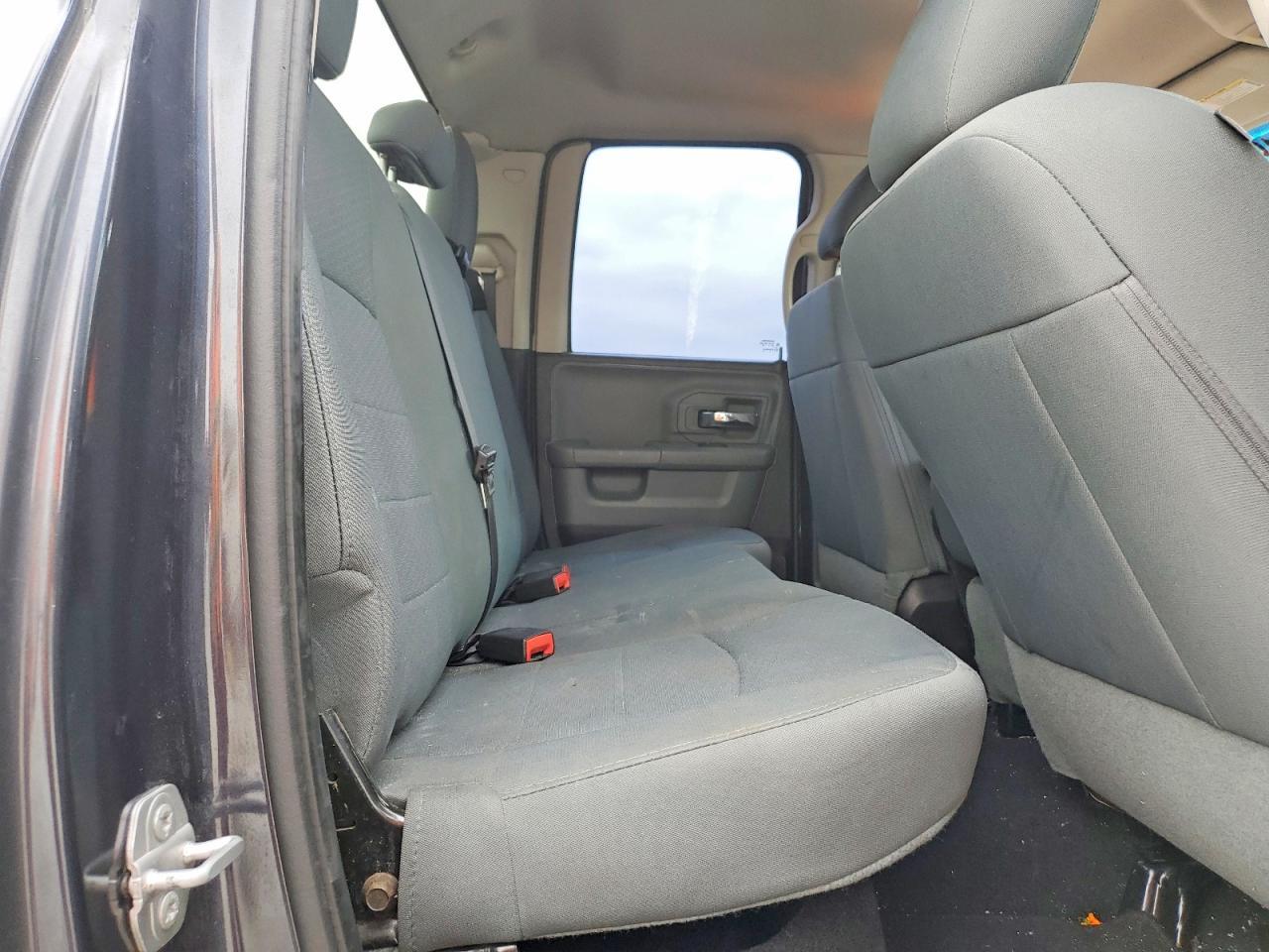 2016 Dodge RAM 1500 SLT