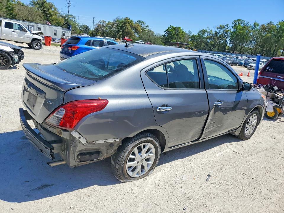 2017 Nissan Versa 1.6 s