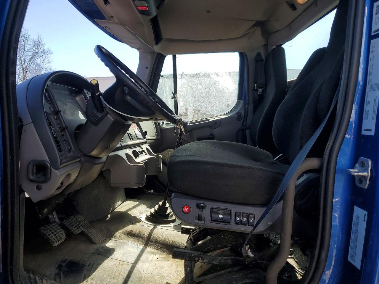 2019 Freigliner 2019 Freightliner Business Class M2 Truck Cab AND