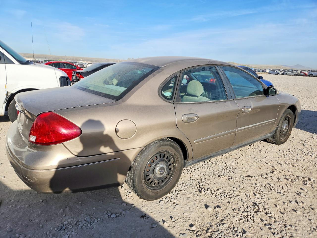2002 Ford Taurus se