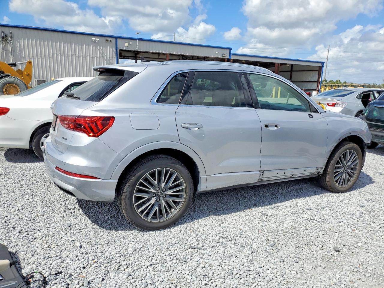 2022 Audi Q3 Premium Plus 40