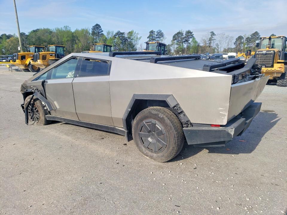 2025 Tesla Cybertruck