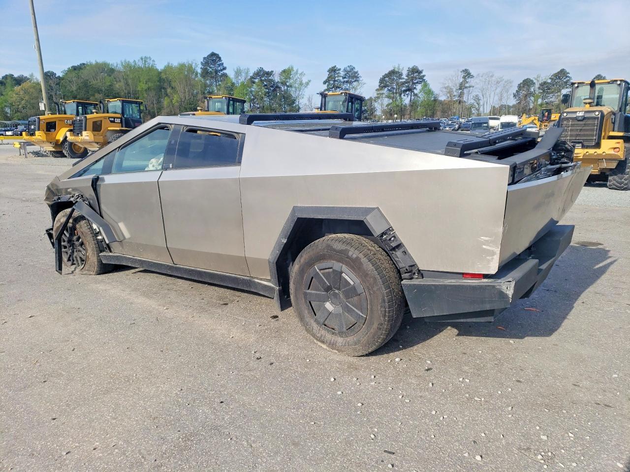 2025 Tesla Cybertruck