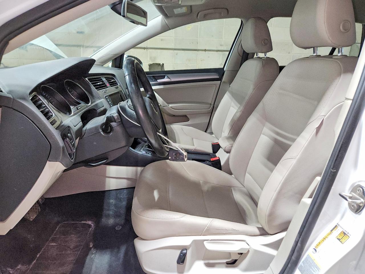 2015 Volkswagen E-golf Limited