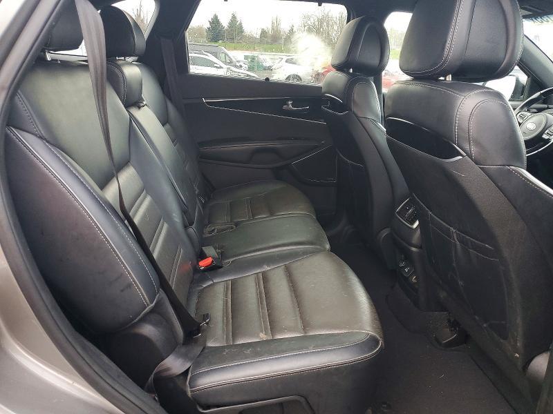 2016 KIA Sorento sx Limited V6