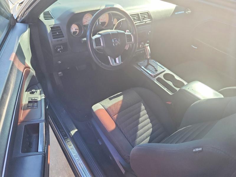 2013 Dodge Challenger sxt