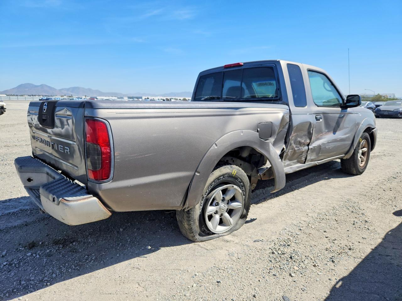 2004 Nissan Frontier Standard